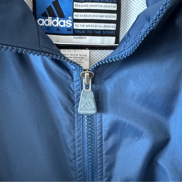 Vintage! Adidas Notre Dame University Basketball lined windbreaker set - Picture 3 of 16